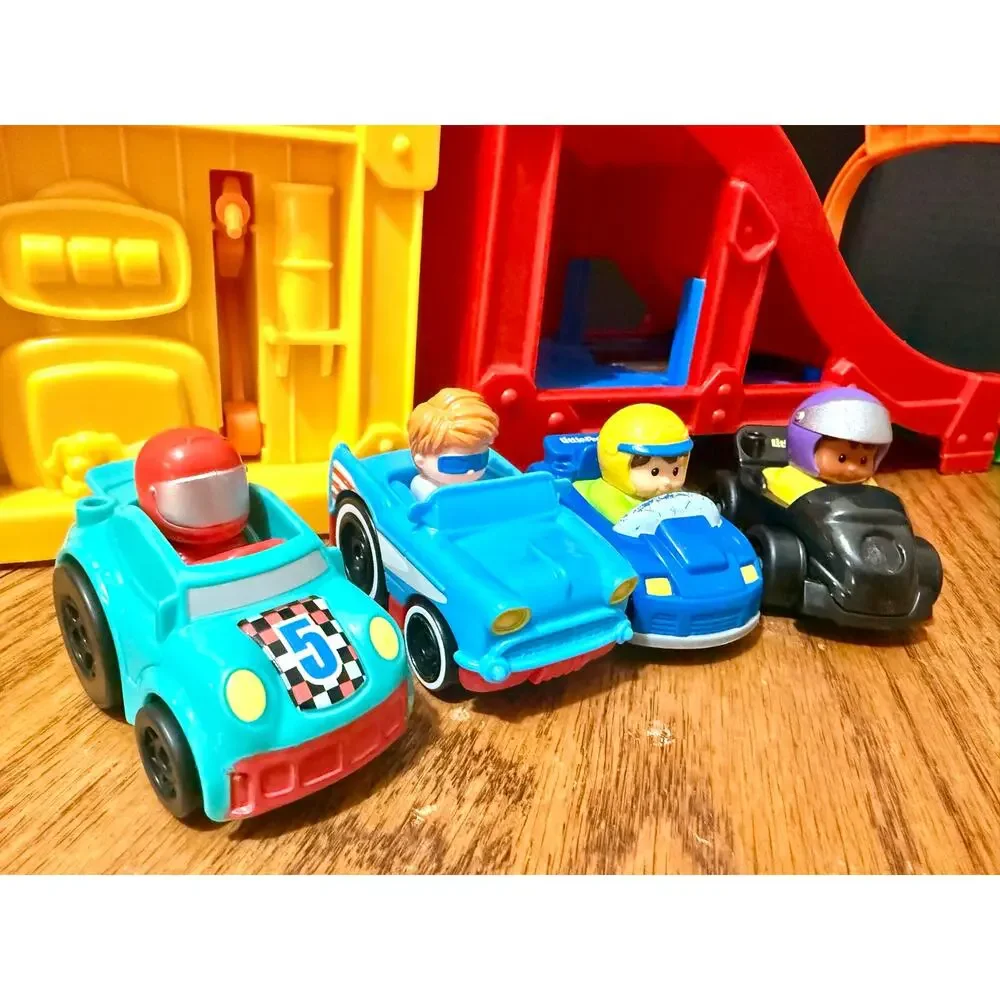 Fisher Price Little People Wheelies Rev 'N Sounds Race Track 4 Cars Vehicles #1